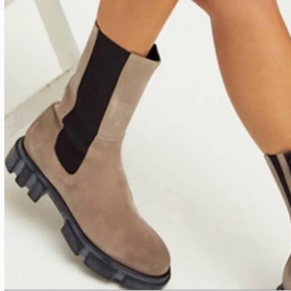 Free People Brooks Mid Calf Chelsea Women's Boots Size 38